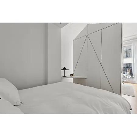 Design Au Coeur De Appartamento Parigi